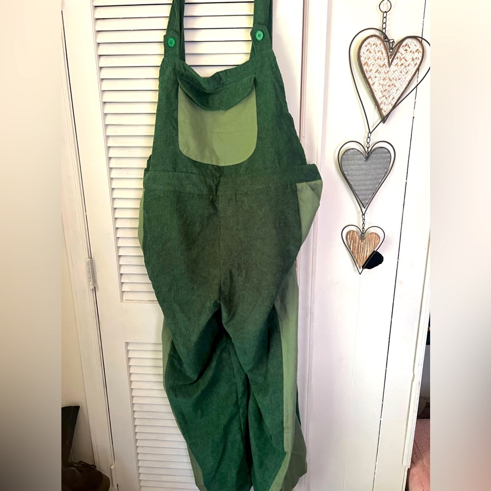 Cider green corduroy overalls 2x NWT